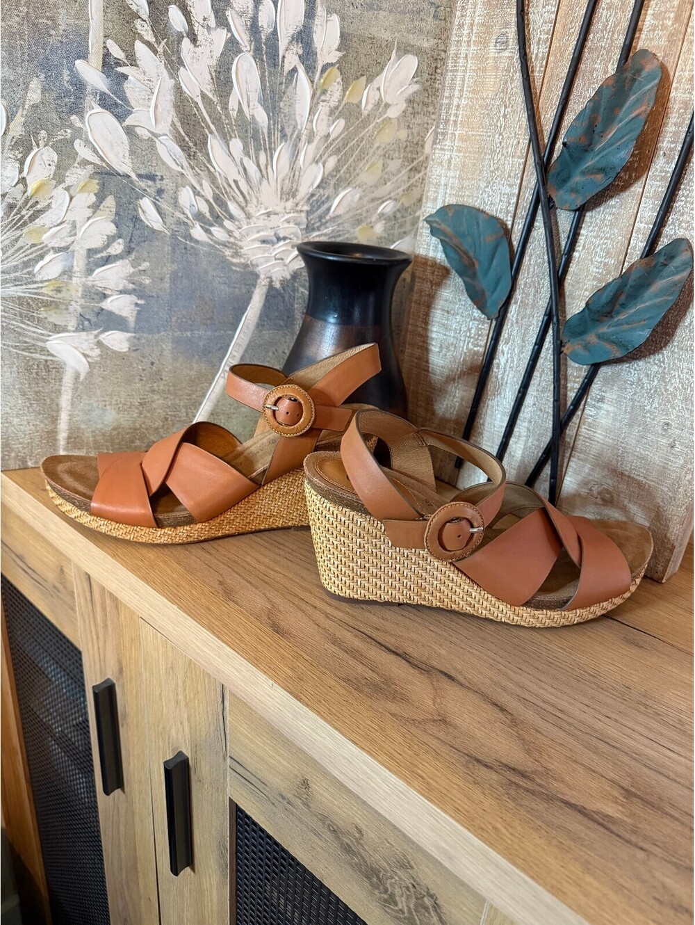 Söfft Women's Cognac Leather Wedge Sandals Size 11M Tan